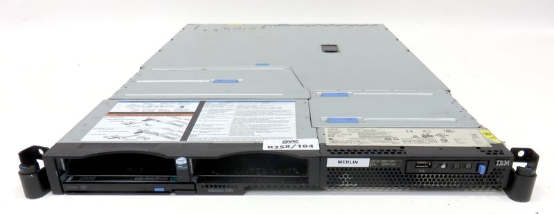 SERVEUR DE MARQUE IBM MODELE X336 COMPREANT 8 X 1GO DDR2, SANS DISQUE.