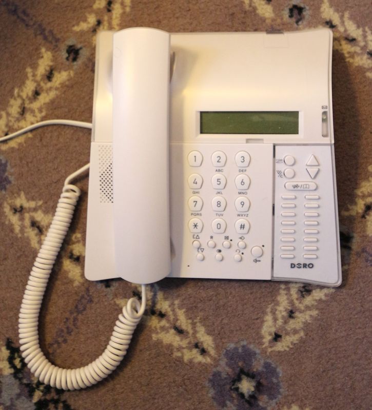 LOT 14.125 UNITES. TELEPHONE FIXE DE MARQUE TELDEX MODELE OPAL 1010S OU DE MARQUE DORO MODELE CONGRESS 205 OU DE MARQUE MATRA MODELE VOILE ATLANTIS.