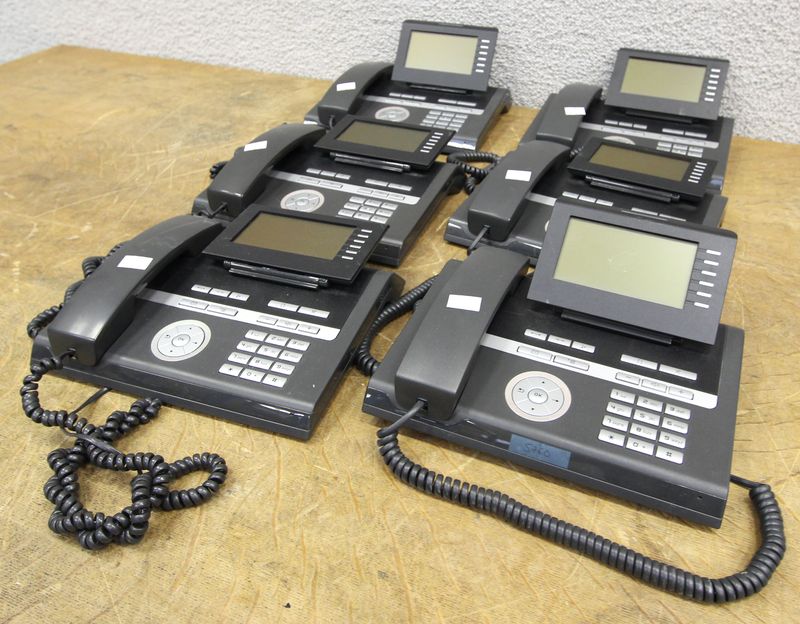 6 TELEPHONES DE MARQUE SIEMENS MODELE OPENSTAGE 40 HFA.
