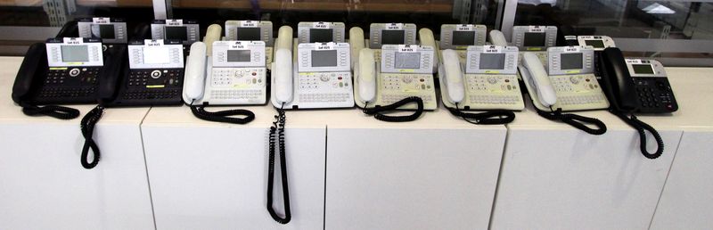 17 TELEPHONES IP DE MARQUE ALCATEL-LUCENT DE DIVERS MODELES.