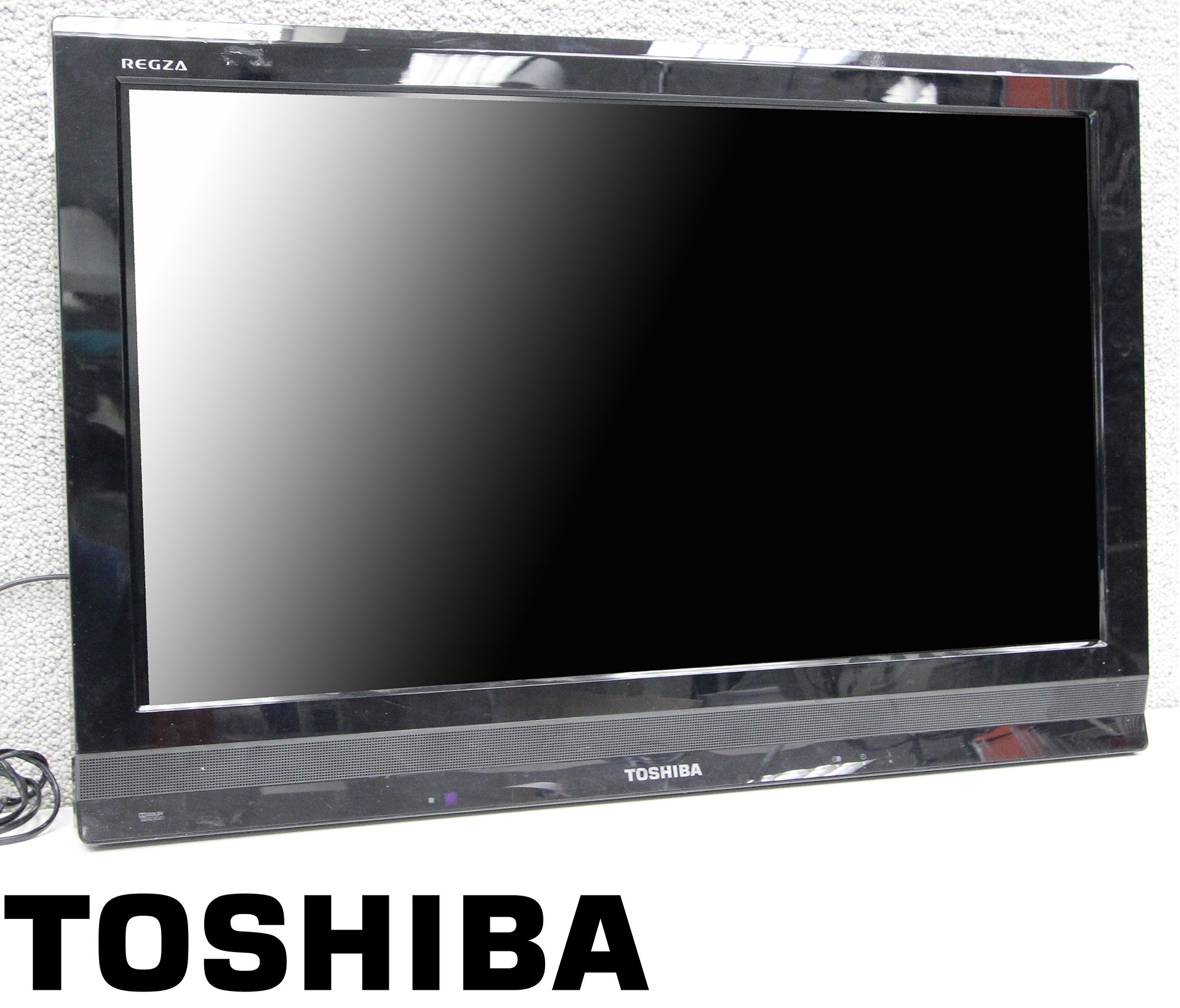 TELEVISEUR DE MARQUE TOSHIBA. MODELE REGZA. ECRAN LCD DE 30 POUCES. 1 UNITE.