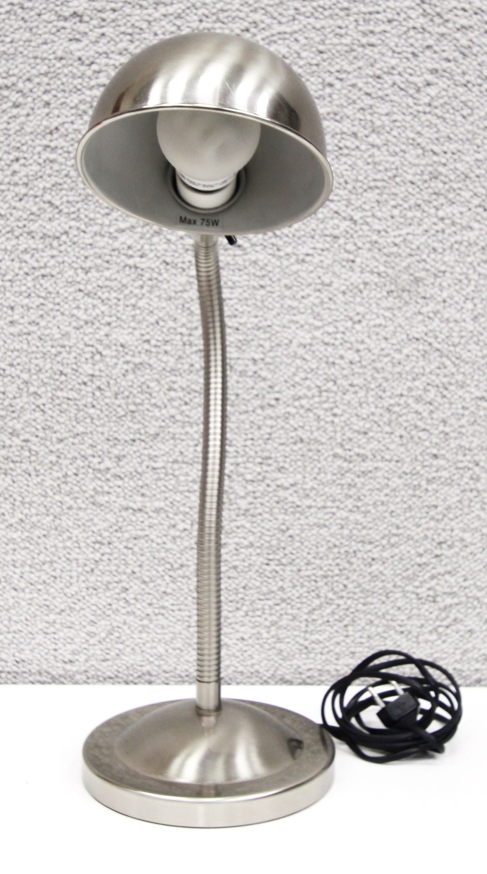 LOT 70. 1 UNITE.  LAMPE DE BUREAU A BRAS ARTICULE EN METAL DE MARQUE IKEA MODELE A0301.