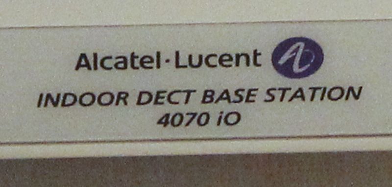 7 BORNES DECT DE MARQUE ALCATEL LUCENT MODELE 4070IO.  (PA).  .