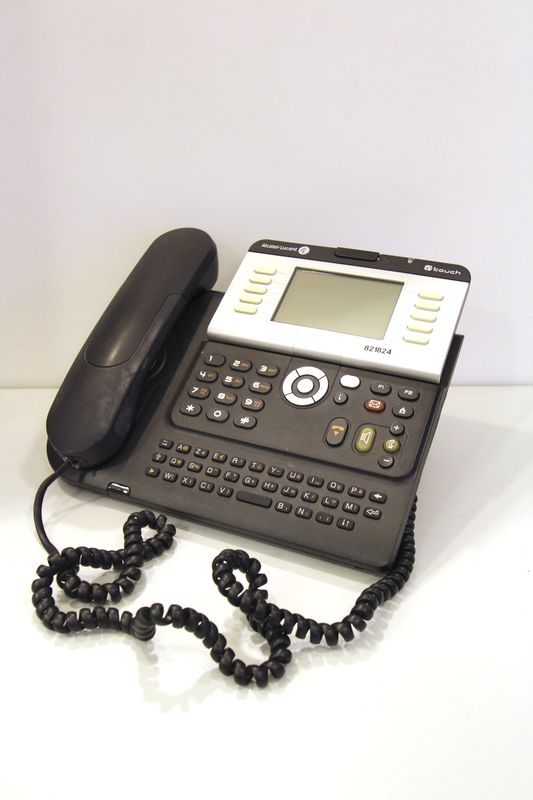 TELEPHONE IP DE MARQUE ALCATEL MODELE 4038 EXTENDED EDITION. AVEC OU SANS EXTENSION. QUANTITE: 172. PA LOT VENDU A L'UNITE AVEC FACULTE DE REUNION