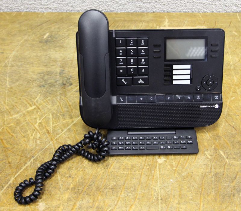 POSTE DE TELEPHONE DE MARQUE ALCATEL LUCENT MODELE 8028. AVEC KEYBOARD AZERTY.