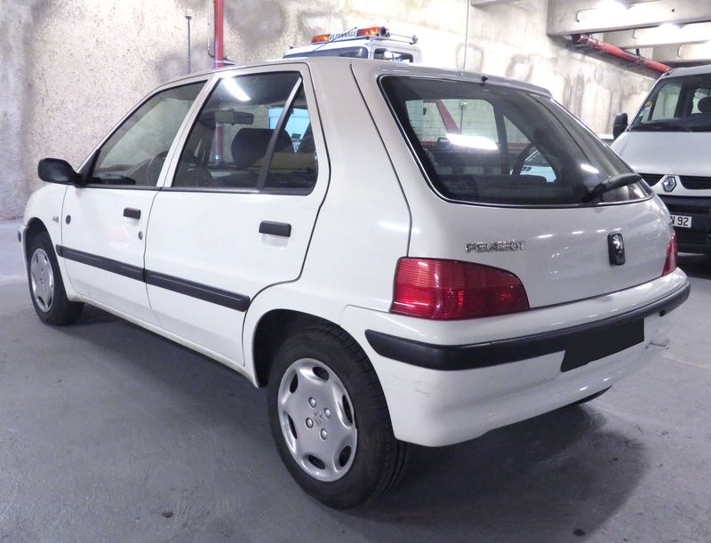 VOITURE PEUGEOT 106 1.1I INJECTION - PHASE 2 OPEN 2000