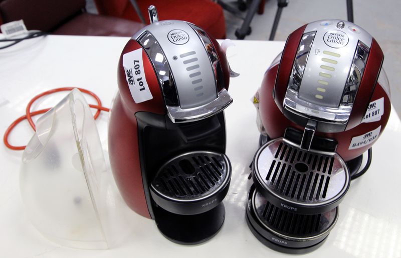 2 MACHINES A CAFE GAMME DOLCE GUSTO DE MARQUE KRUPS. MODELES DIFFERENTS. MANQUES.