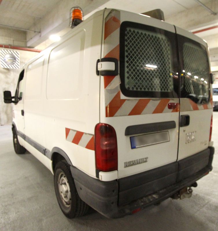 FOURGON RENAULT MASTER II T28 2.5D  COURT 2000