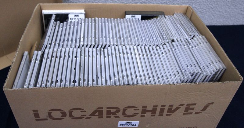 220 CD COMPRENANT ARTISTES ECLECTIQUES (JAZZ, ROCK, CLASSIC. FOLK, POP...)