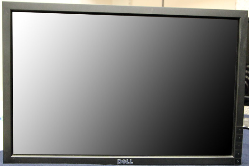 12 MONITEURS LCD DE 19 POUCES DE MARQUES DELL ET ACER. MODELES DELL : E1911F (X2), P1911B (X5), E1913C (X2) P1913T (X1), E1911C  (X1). MODELE ACER : P195HQ (X1). 1 ECRAN SANS PIED.(RUEIL-MALMAISON)