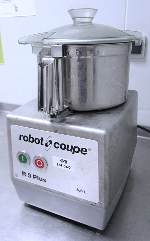 ROBOT DE CUISINE DE MARQUE ROBOT COUPE MODELE R5PLUS, CAPACITE 5,5 LITRES, 49 X 26 X 32 CM.