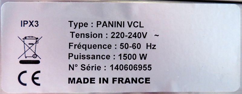 PANNINI PROFESSIONNEL DE MARQUE ROLLER GRILL MODELE PANINI VCL, 1500 WATT, EN INOX ALIMENTAIRE. 18 X 39 X 45 CM. 3 UNITES. VENDU A L'UNITE AVEC FACULTE DE REUNION. MATERIEL NON TESTER.