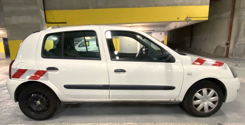 VOITURE RENAULT CLIO II PHASE 2 CAMPUS 1.2 INJECTION 2008