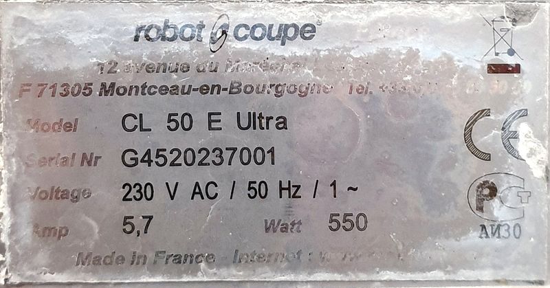 COUPE LEGUMES DE MARQUE ROBOT COUPE MODELE CL 50 ULTRA. 60 X 32 X 38 CM.