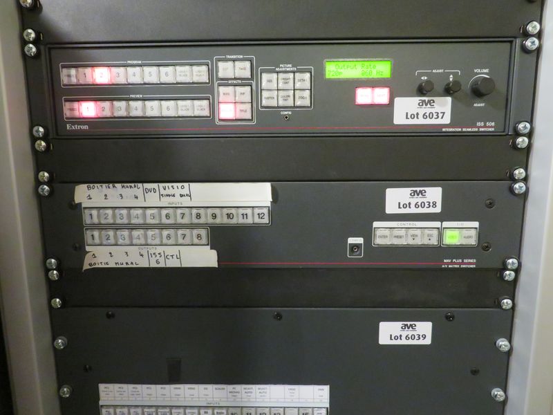 SWITCH VIDEO DE MARQUE EXTRON MODELE ISS506. SALLE FORMATION -1
