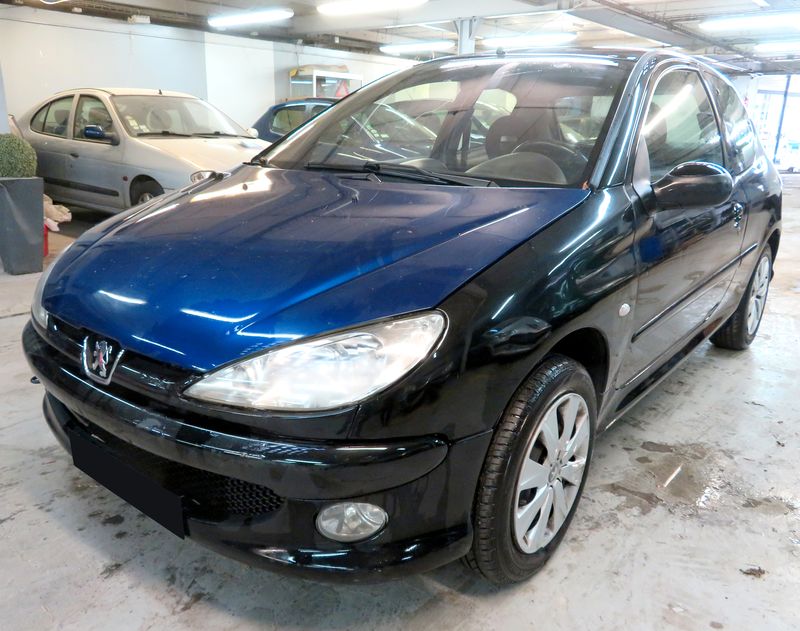 VOITURE PEUGEOT 206 1.6I INJECTION 2000