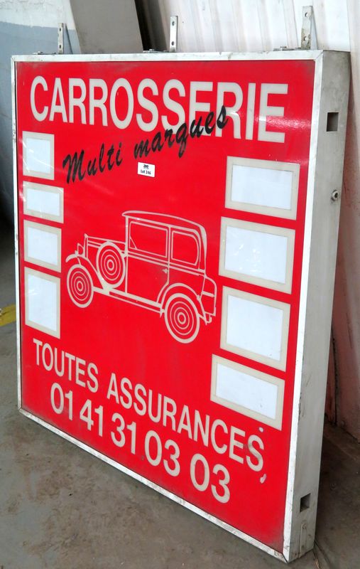 CAISSON LUMINEUX "CARROSSERIE MULTI MARQUES" 96 X 95 X 10 CM. RDC