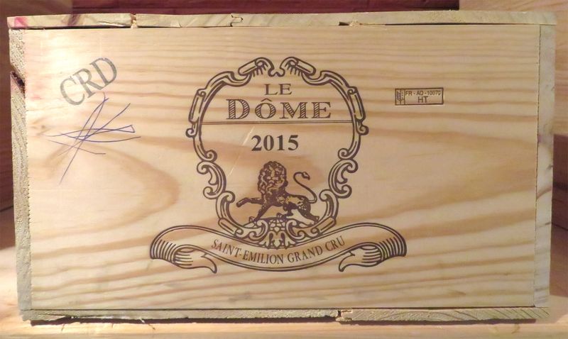 12 BOUTEILLES DE LE DOME 2015, SAINT EMILION. BORDEAUX ROUGE. CAISSE BOIS D'ORIGINE. RUEIL