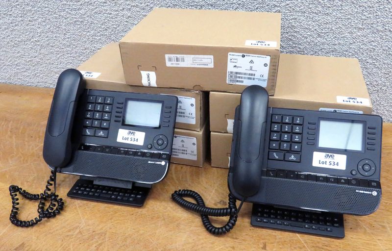 7 TELEPHONES DE MARQUE ALCATEL-LUCENT MODELE 8039 PREMUIM DESKPHONE DONT 5 DANS LEUR EMBALLAGE D'ORIGINE.