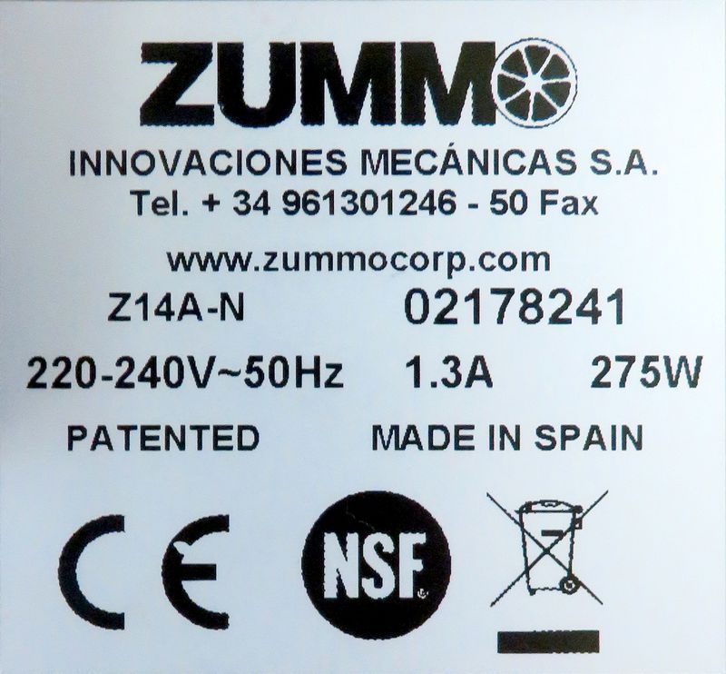 PRESSE AGRUMES DE MARQUE ZUMMO MODELE Z14A-N. 87 X 46 X 46 CM. CAFETERIA