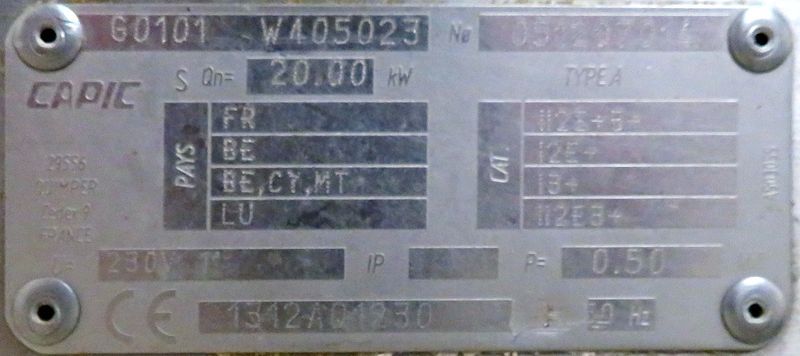 SAUTEUSE ELECTRIQUE BASCULANTE DE MARQUE CAPIC MODELE G0101 EN INOX ALIMENTAIRE. 100 X 100 X 100 CM. CUISINE