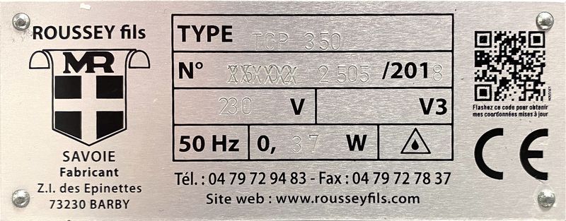TRANCHEUSE DE MARQUE ROUSSEY FILS MR SAVOIE MODELE TGP350 ANNEE 2018 A PIGNON AVEC AFFUTAGE AUTOMATIQUE. 48 X 72 X 56 CM. RESTAURANT TURBAT - 52 RUE EUGENE TURBAT - 45100 ORLEANS