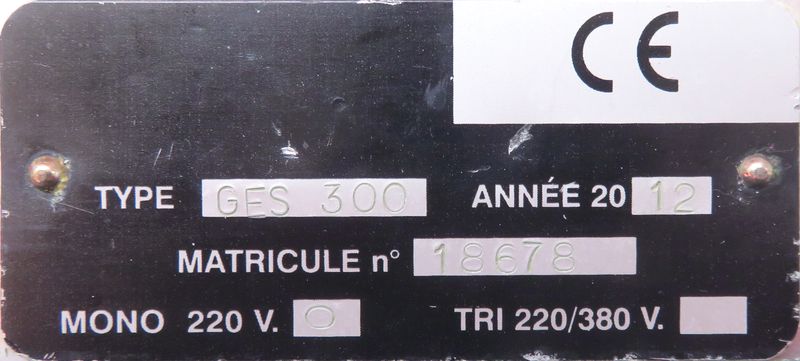 TRANCHEUSE A JAMBON DE MARQUE RASSPE MODELE GES 300.
