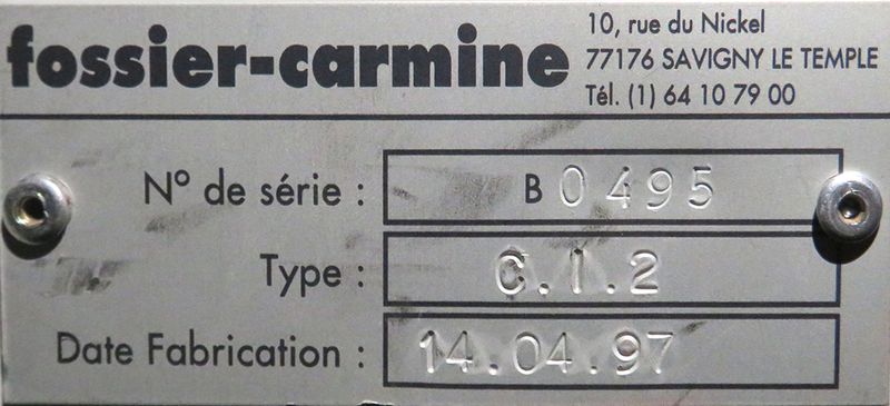 COFFRE FORT DE MARQUE FOSSIER CARMINE TYPE B0495. OUVERTURE A CLE. 45 X 33 X 40 CM.