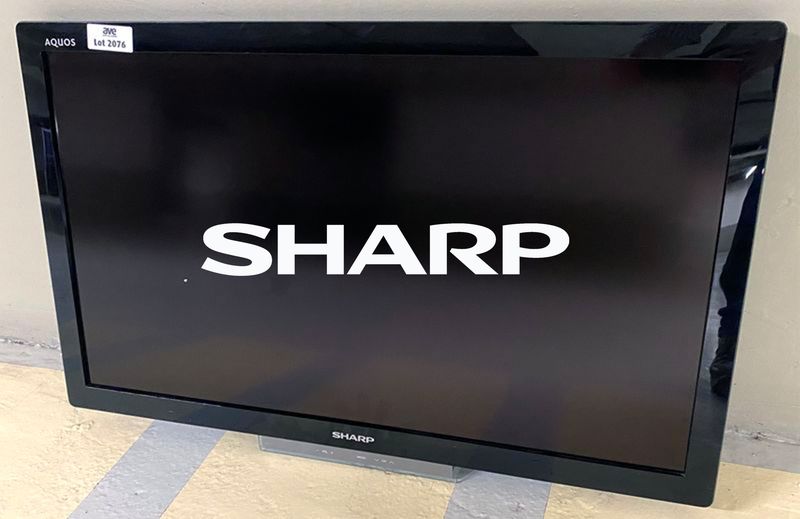 TELEVISION A ECRAN LCD DE 32 POUCES DE MARQUE SHARP MODELE LC-32LE630E. LOCALISATION : SS2 RESERVE 301