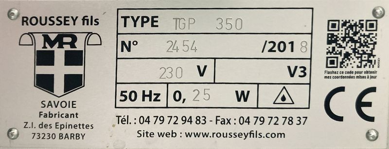 TRANCHEUSE EN INOX ALIMENTAIRE DE MARQUE ROUSSEY & FILS MODELE TGP 350. 220 VOLTS. ANNEE 2018. 46 X 72 X 57 CM. LOCALISATION : ORANGE CHAMPIGNY SUR MARNE - 42 RUE DU LIEUTENANT ANDRE OHRESSER - 94500 CHAMPIGNY-SUR-MARNE.