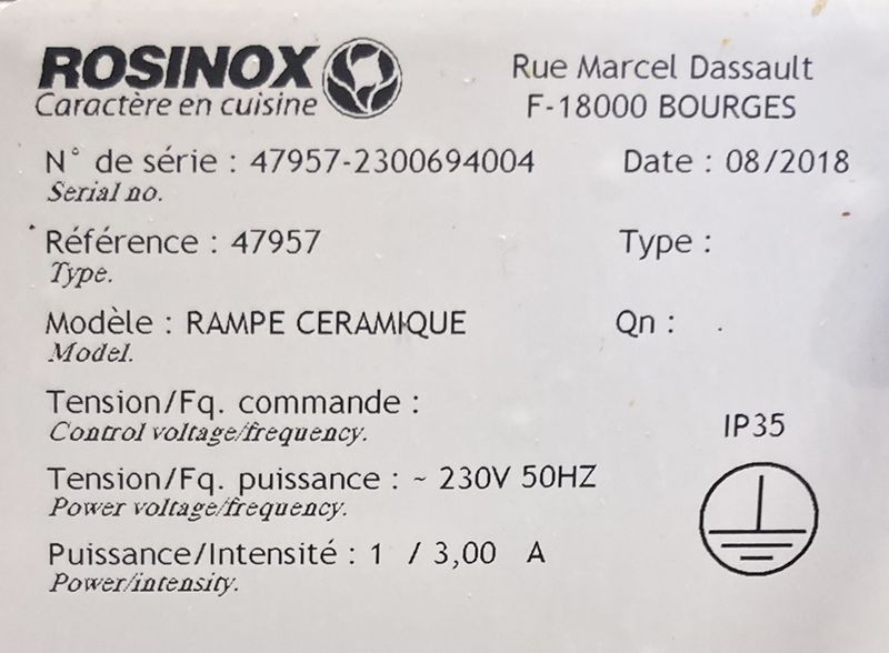 CHAUFFE FRITES EN INOX ALIMENTAIRE DE MARQUE ROSINOX MODELE 47957 SUR UN ESPACE DE RANGEMENT OUVRANT PAR UNE PORTE. ANNEE 2018. 134 X 40 X 90 CM. LOCALISATION : ORANGE CHAMPIGNY SUR MARNE - 42 RUE DU LIEUTENANT ANDRE OHRESSER - 94500 CHAMPIGNY-SUR-MARNE.