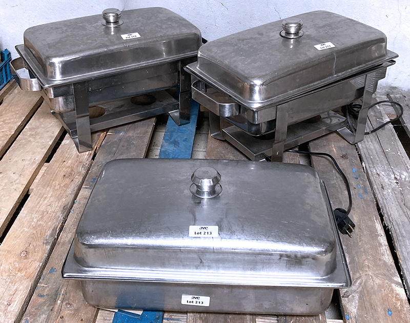 3 SHAFFING DISH ELECTRIQUE DONT 1 INCOMPLET (MANQUE SUPPORT). 42 X 66 X 35 CM.