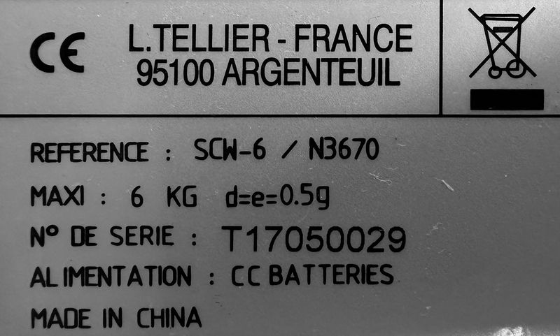 BALANCE DE PRECISION SUR BATTERIE DE MARQUE L.TELLIER MODELE SCW-6/N3670. 12 X 30 X 32 CM. POIDS MAX: 6 KG, POIDS MIN: 10 G. LOCALISATION : ORANGE - SAINT GERMAIN EN LAYE - 30 AVENUE SAINT-FIACRE - 78100 SAINT-GERMAIN-EN-LAYE.