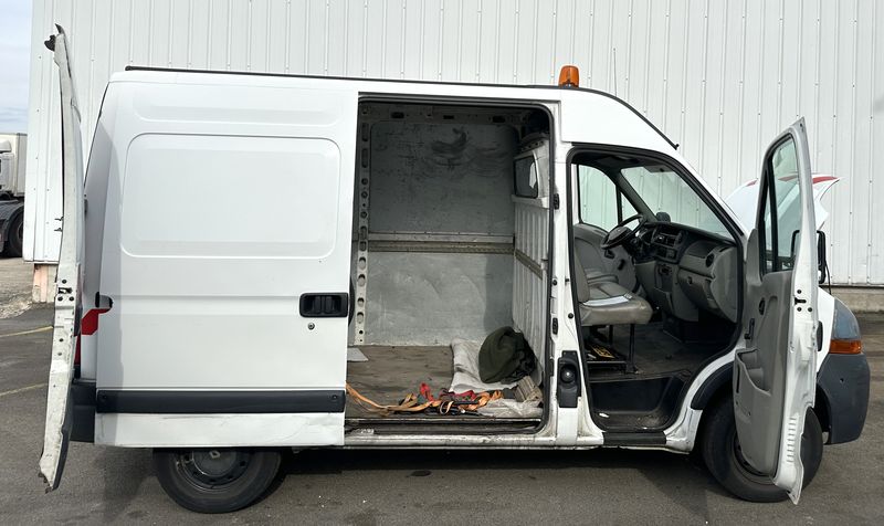 FOURGON RENAULT MASTER 2.5 DCI 100 PHASE 2 TOLLE 2005