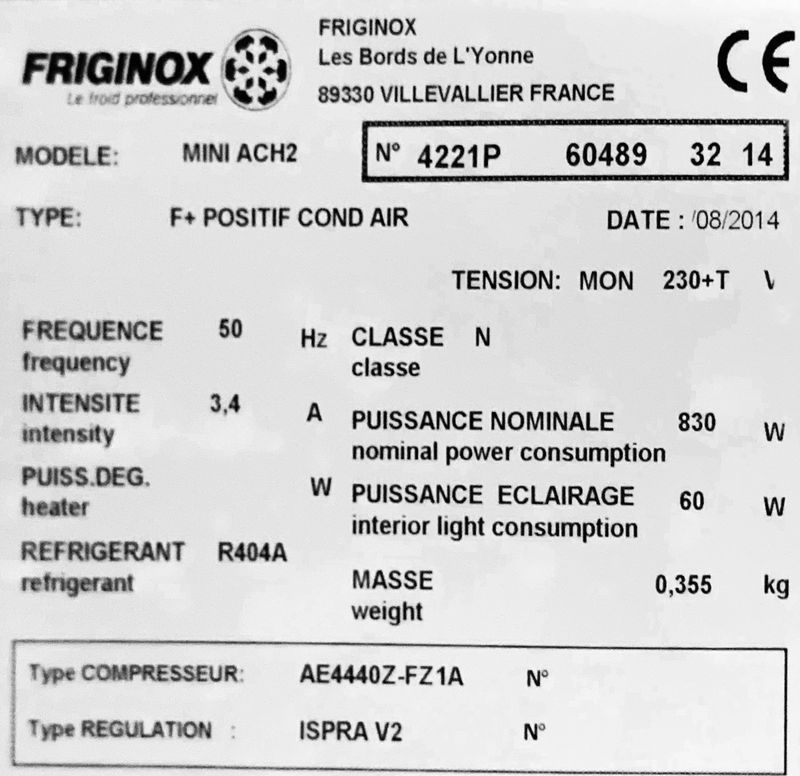 ARMOIRE REFRIGEREE TRAVERSANTE A 2 COMPARTIMENTS EN INOX ALIMENTAIRE DE MARQUE FRIGINOX. 197 X 80 X 147 CM. GROUPE FROID INTEGRE. ON Y JOINT 2 CHARIOTS A 16 NIVEAUX EN INOX ALIMENTAIRE. LOCALISATION : ORANGE - 8 PASSAGE SAINT-PIERRE AMELOT - 75011 PARIS.