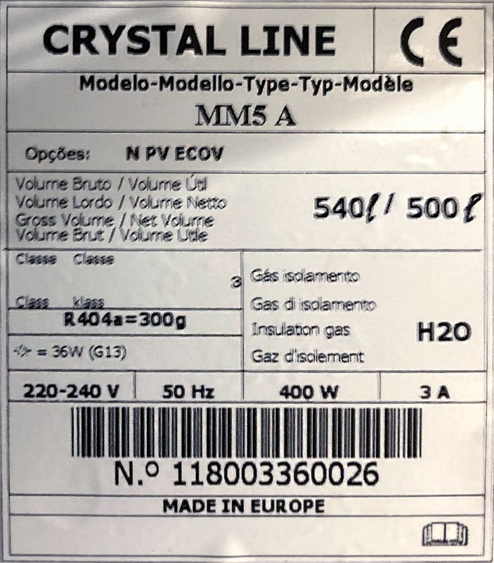 VITRINE REFRIGEREE POSITIVE 540 LITRES DE MARQUE CRYSTAL LINE MODELE MM5-A OUVRANT PAR UNE PORTE VITREE SUR 14 NIVEAUX. 400 WATTS. 230 VOLTS. GROUPE FROID INTEGRE. VENDU AVEC 8 GRILLES. 197 X 74 X 75 CM. LOCALISATION : ORANGE - EVREUX - 337 RUE GAY LUSSAC - 27000 EVREUX.