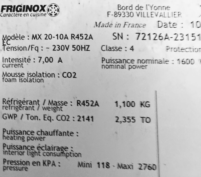 CELLULE DE REFROIDISSEMENT A 4 NIVEAUX EN INOX ALIMENTAIRE DE MARQUE FRIGINOX MODELE NX20-10AR452A. 95 X 77 X 79 CM.