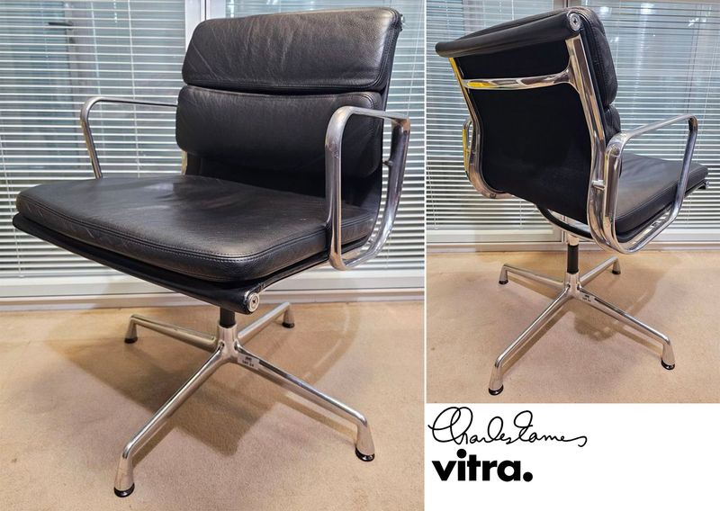 FAUTEUIL PIVOTANT DESIGN CHARLES ET RAY EAMES MODELE SOFT PAD EA208 EDITION VITRA, STRUCTURE EN ALUMINIUM, GARNITURE EN CUIR NOIR REPOSANT SUR UN PIETEMENT EN ETOILE A 4 BRANCHES SUR PATINS. 84 X 58 X 69 CM. ALUMINIUM LEGEREMENT RAYE.