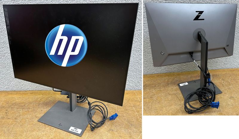 MONITEUR SUR PIED A ECRAN LED 24 POUCES DE MARQUE HP 724UG3WUXGA. VENDU AVEC CABLES VIDEO ET ALIMENTATION.