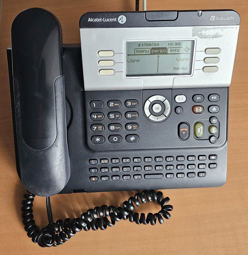 TELEPHONE DE MARQUE ALCATEL LUCENT MODELE IP TOUCH 4028. 187 UNITES. VENDU A L'UNITE AVEC FACULTE DE REUNION. LOCALISATION : E6, E5, E4, E3, E2, E1, RDC