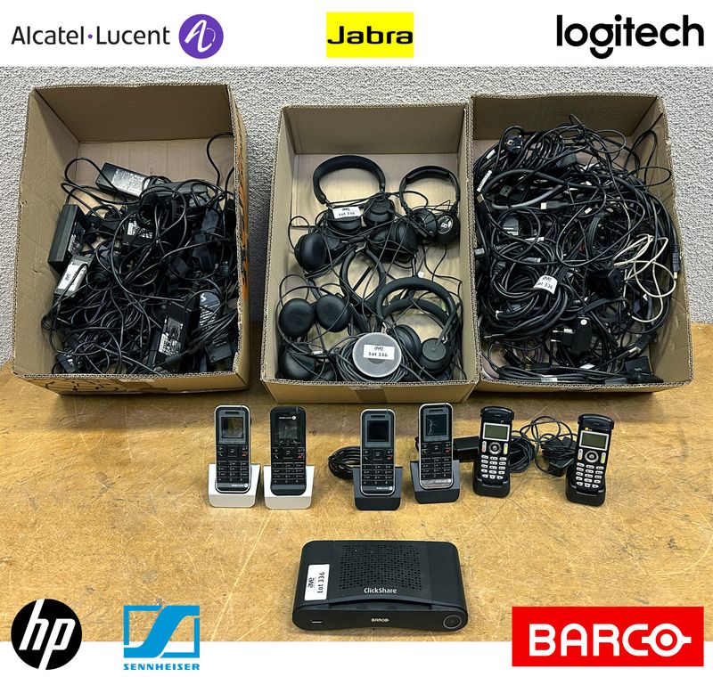 6 TELEPHONES DECT DE MARQUE ALCATEL LUCENT VENDU AVEC LEURS BASES ET 4 ALIMENTATION, 1 RECEVEUR EMETTEUR DE MARQUE BARCO MODELE CLICK-SHARE R9861 510, 8 CASQUES TELEPHONIQUE USB DE MARQUE SENNHEISER ET JABRA, 1 MICRO DEPORTE DE MARQUE LOGITECH MODELE V-U0044, 15 ALIMENTATIONS DE MARQUE HP ET DIVERS, CABLES DIVERS DONT ALIMENTATIONS, VGA, DVI, HDMI, DISPLAY PORT ETC...