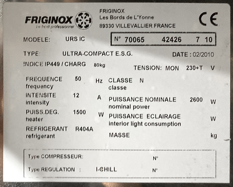 CELLULE DE REFROIDISSEMENT DE MARQUE FRIGINOX MODELE URS IC OUVRANT PAR UNE PORTE. 211,5 X 68 X 100 CM.