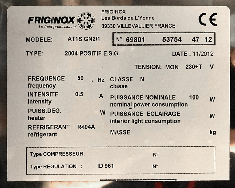 ARMOIRE REFRIGEREE TRANVERSANTE POSITIVE DE MARQUE FRIGINOX MODELE AT1S GN2/1. GROUPE FROID DEPORTE VENDU SANS GROUPE FROID. 221,5 X 98 X 111 CM.