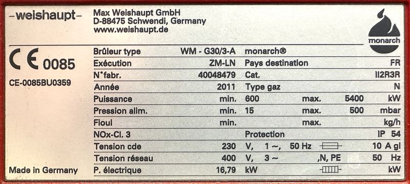 BRULEUR WEISHAUPT MONARCH WM-G30/3-A GAZ - FIOUL ET MIXTES. TYPE : WM-G30/3-A - EXECUTION : ZM-LN, PUISSANCE MINIMUM 600 KW - PUISSANCE MAXIMUM : 5400 KW - PUISSANCE ELECTRIQUE : 14,2 KW - NUMERO DE SERIE : 40048479 - ELECTROVANNE : SIEMENS DMV 525/12 - ANNEE : 2011 - MISE EN SERVICE : 2016.