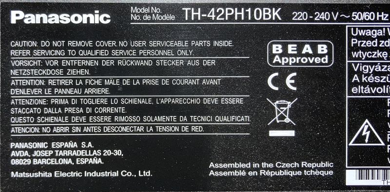 MONITEUR 42 POUCES DE MARQUE PANASONIC MODELE TH-42PH10BK. ACCIDENT A UNE ATTACHE D'ENCEINTE, ON Y JOINT 2 ENCEINTES PANASONIC SUPPLEMENTAIRES. ARCUEIL 3 00 RESERVE.