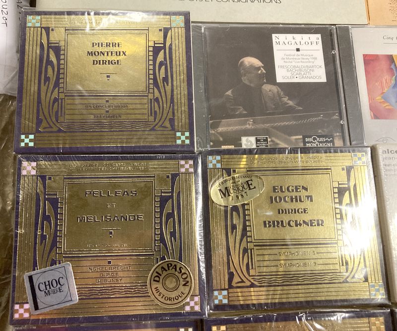 53 DISQUES VINYLES ET 562 CD OU COFFRET DE CD NEUFS DANS LEURS EMBALLAGES D'ORIGINE DONT ARDITTI STRING QUARTET, PIERRE BOULEZ, RUDOLF FIRKUSNY, DEBUSSY, MAURICIO KAGEL, JEAN-BAPTISTE LULLY, CHARLES MUNCH, IGOR STRAVINSKY... ARCUEIL 3 00 S24