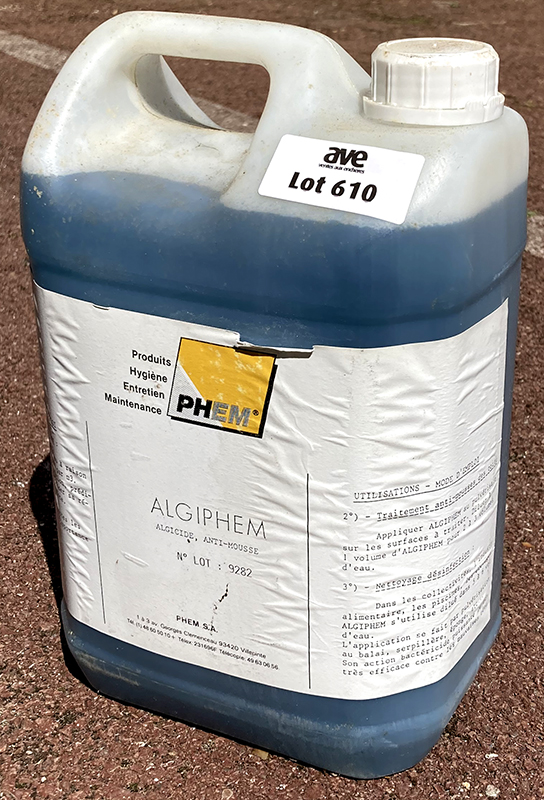 11 BIDONS SCELLE (NEUF) DE 5 LITRES D'ALGICIDE ANTI-MOUSSE DE MARQUE PHEM MODELE ALGIPHEM. ARCUEIL 5.