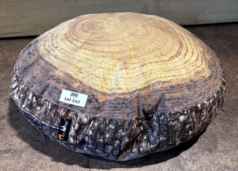 X3 POUF ROND EN FORME ET DECOR DE RONDIN DE BOIS DE MARQUE MEROWINGS MODELE FOREST ANNUAL RING CUSHION. 15 X 60 CM.