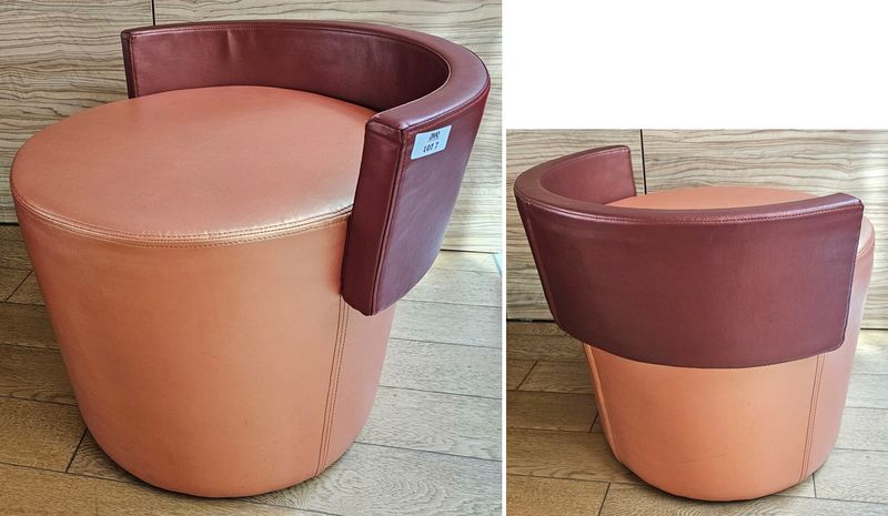 TABOURET DOSSIER EN SIMILI CUIR DE COULEUR TERRACOTTA SATINE ET ASSISE EN SIMILI CUIR DE COULEUR ORANGE SATINE. 54 X 63 CM. 4 UNITES. VENDU A L'UNITE AVEC FACULTE DE REUNION. LOCALISATION -> BAT A : ACCUEIL