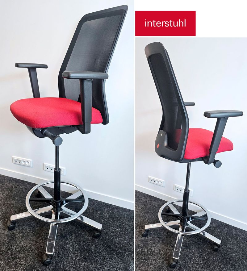 FAUTEUIL DE BUREAU HAUT A HAUTEUR ET DOSSIER AJUSTABLE DE MARQUE INTERSHTUL MODELE EVERYis1 EV811 DOSSIER EN RESILLE DE COULEUR NOIRE ET ASSISE EN TISSU DE COULEUR ROUGE REPOSANT SUR UN PIETEMENTETOILE A ROULETTES A 5 BRANCHES EN ACIER CHROME. HAUTEUR MAX : 157 CM, HAUTEUR MIN : 127 CM, 62 X 72 CM. 4 UNITES. VENDU A L'UNITE AVEC FACULTE DE REUNION. LOCALISATION -> BAT A : 2 S, 1 NO, 1 N